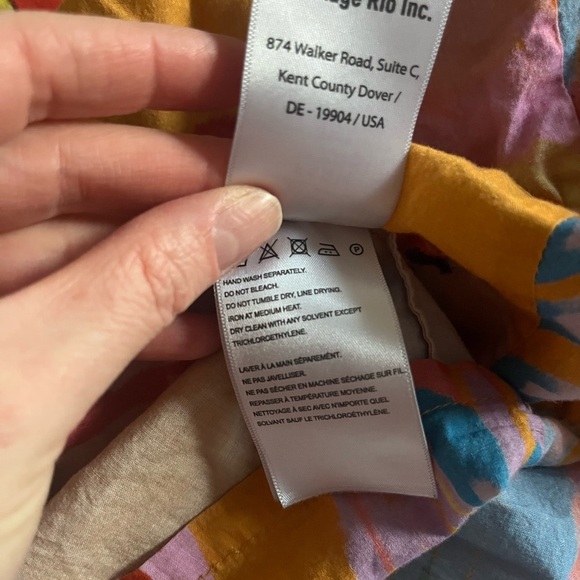 FARM Rio Neon Macaws Buttoned Blouse - Picture 14 of 15